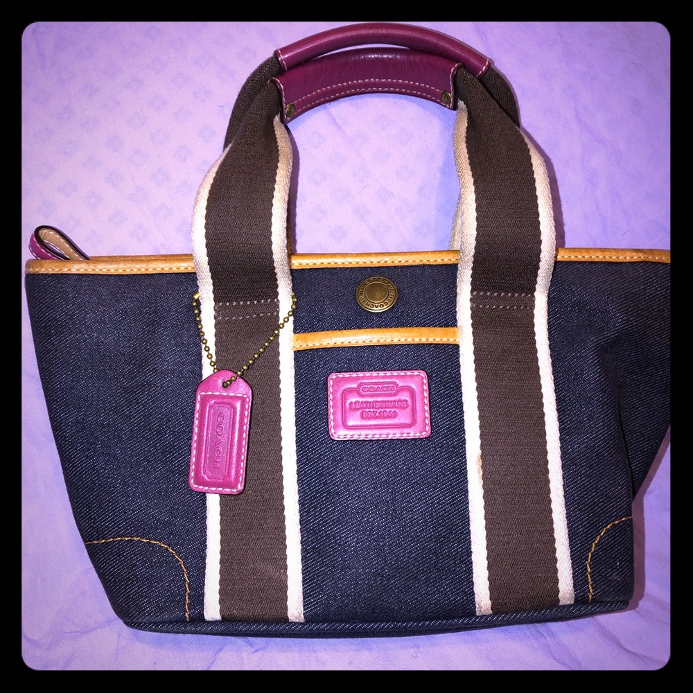 Coach tote style purse